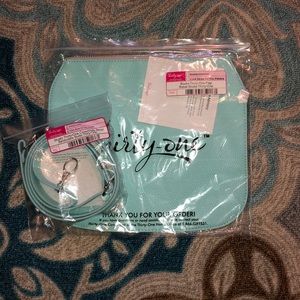 Studio Thirty-One Flap & Crossbody strap